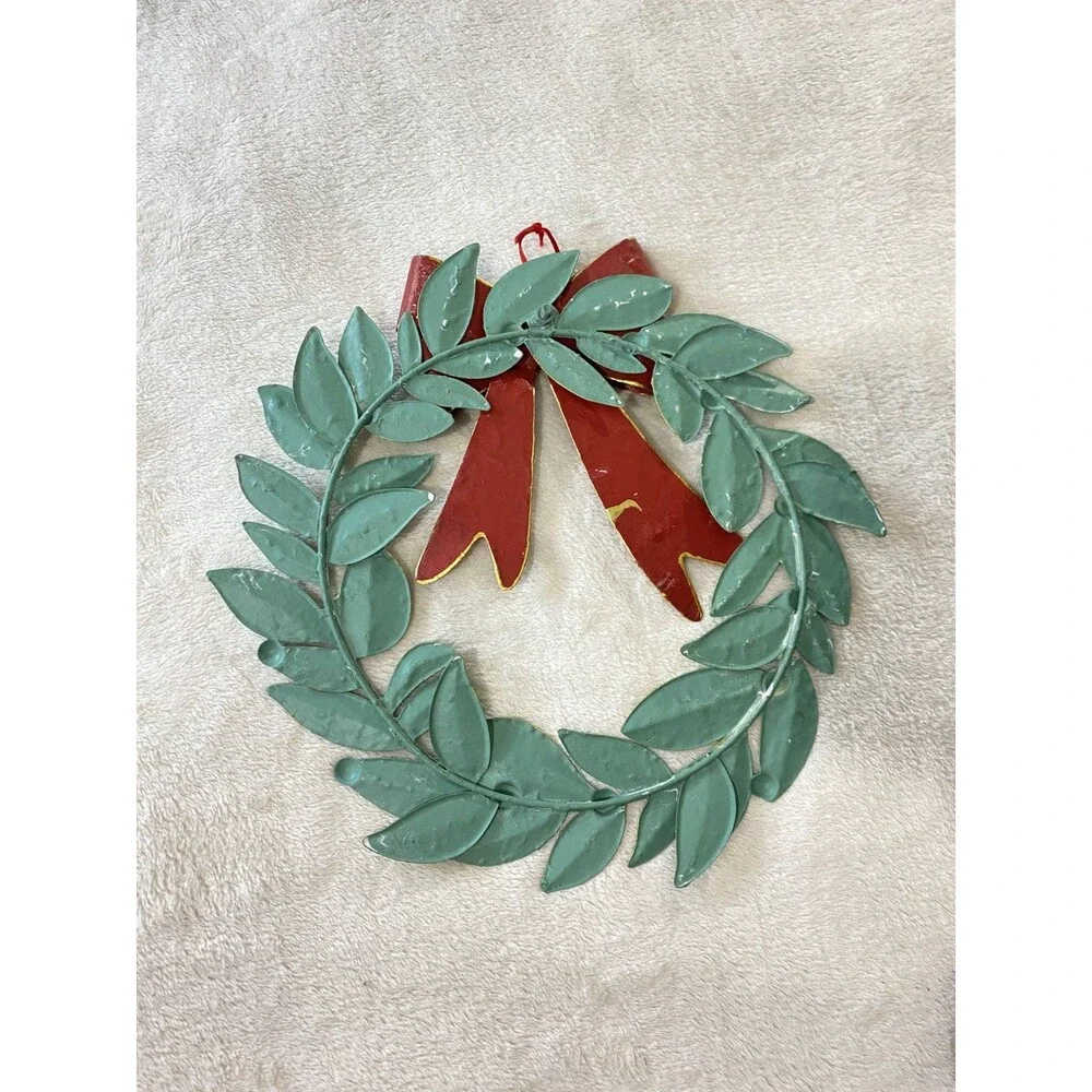 VTG 1980s Metal Christmas Wreath Wall, Door Decor Green Leaves Red Bow Berries